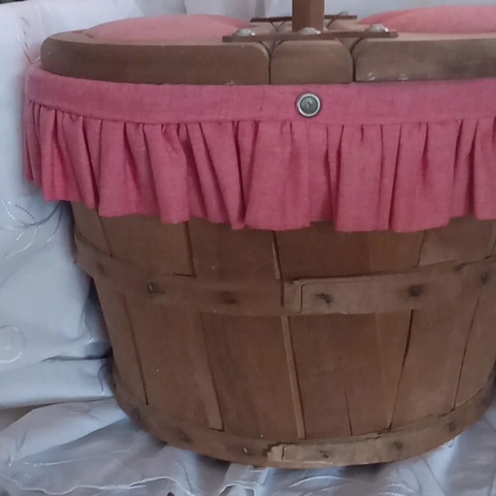 Very Large Antique Sewing Basket,storage Basket For Thread Scissors Material Etc